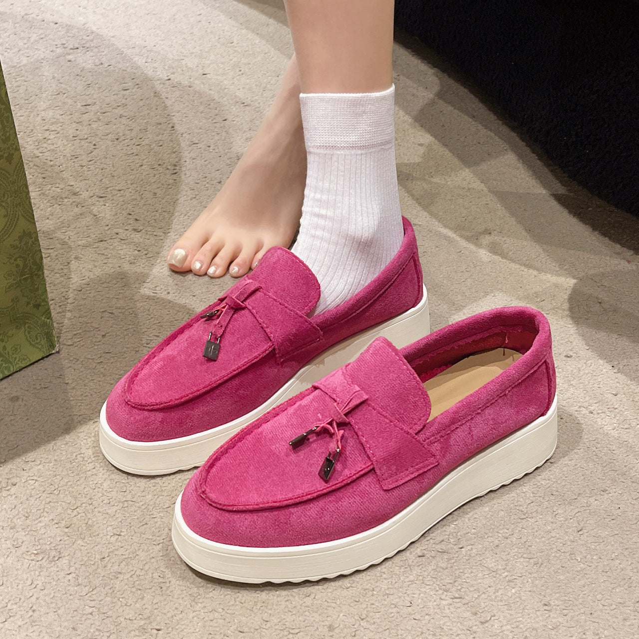 Rubber Platform Peas Oversized